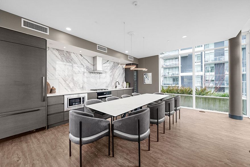 320 3538 Sawmill Crescent