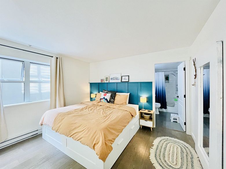 2 3238 Quebec Street