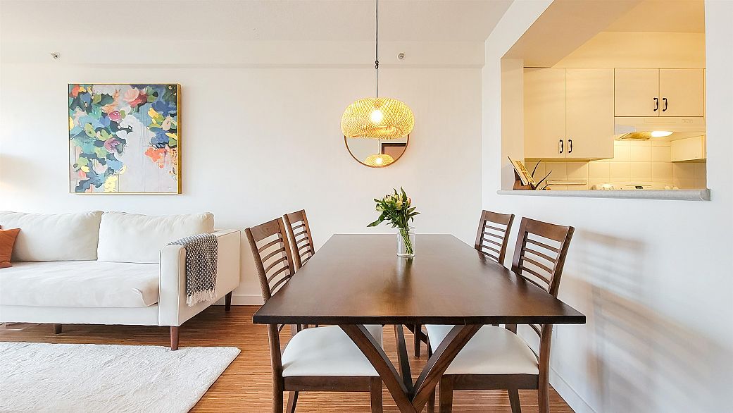 503 288 E 8th Avenue