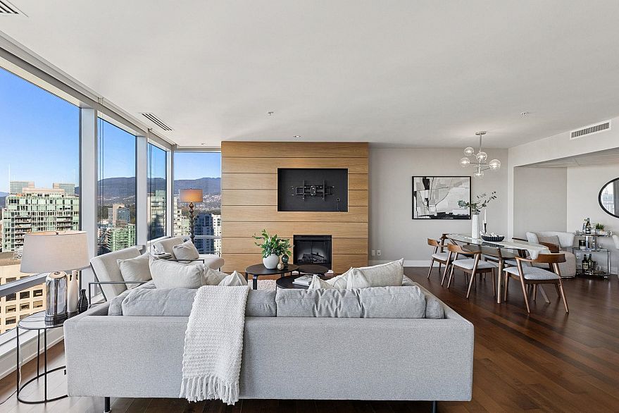 3309 1111 Alberni Street