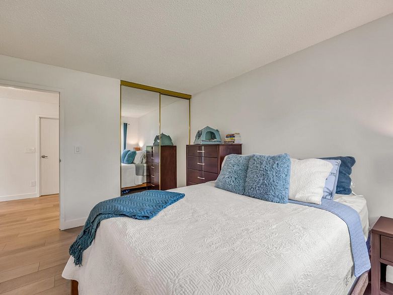 406 334 E 5th Avenue