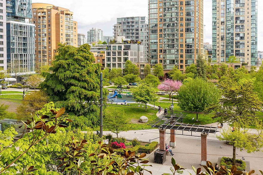 1202 1188 Richards Street