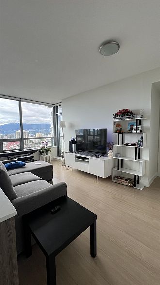 2702 1308 Hornby Street