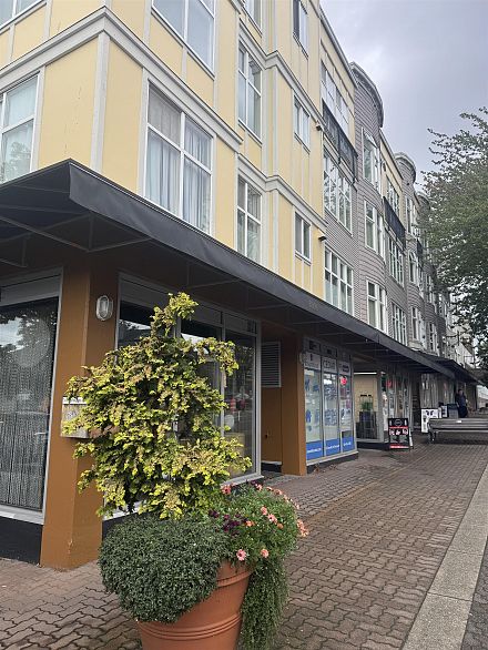 312 1503 West 65th Avenue