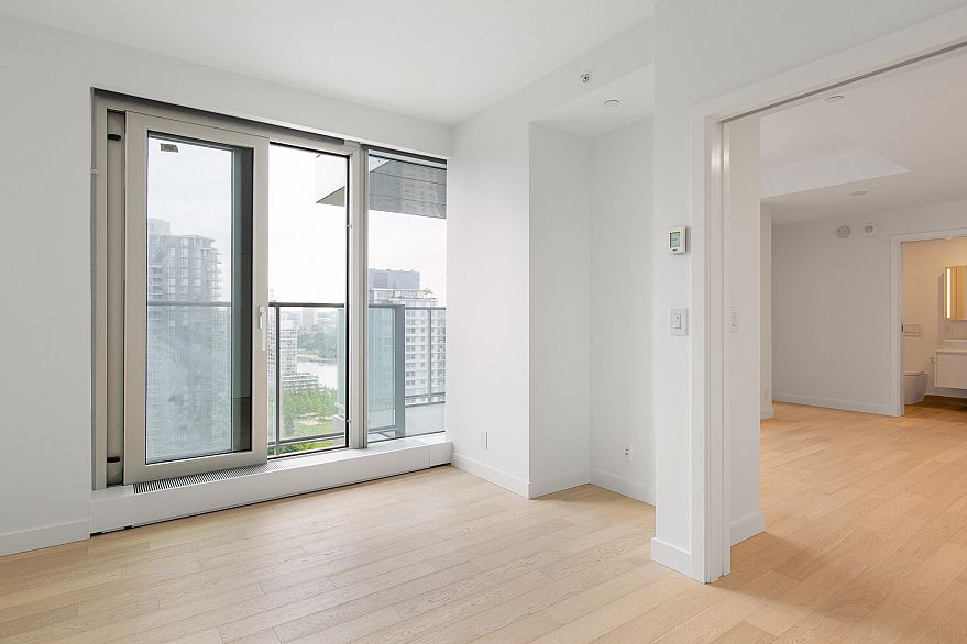 2501 1480 Howe Street