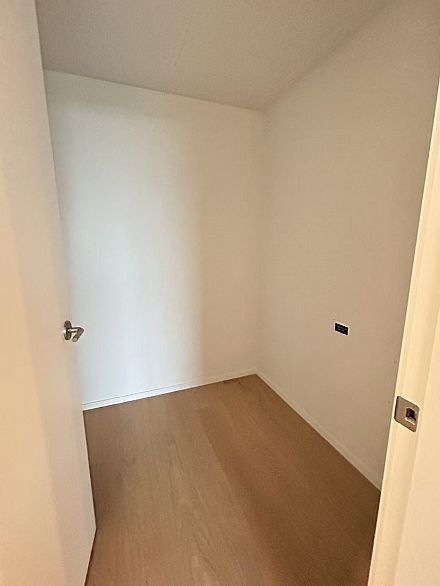 1905 1568 ALBERNI, Vancouver BC V6G 0E3