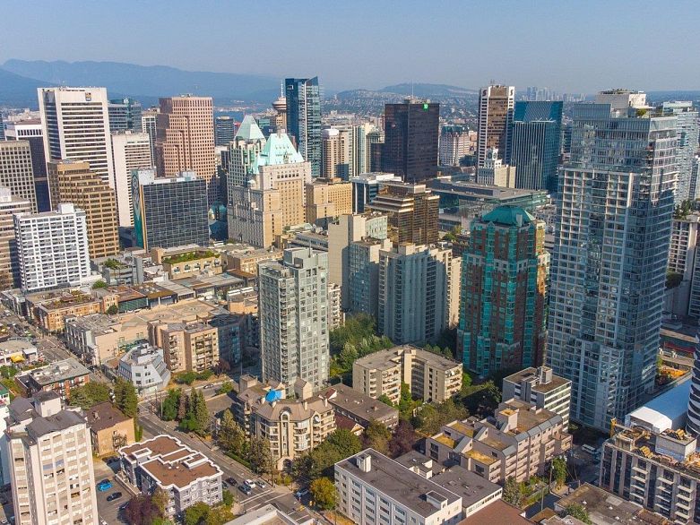 3307 1028 Barclay Street