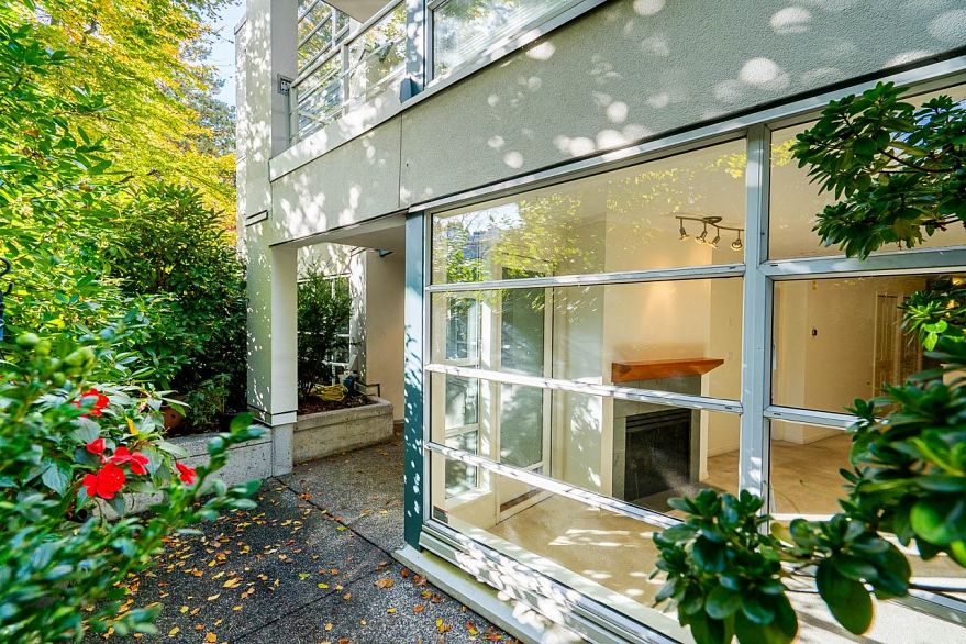 106 2575 W 4th Avenue