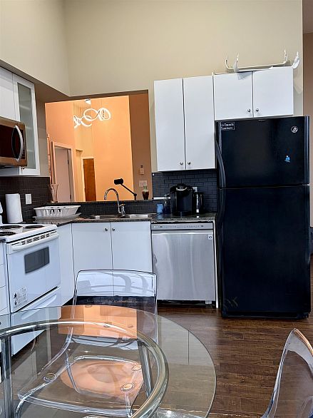 PH4 1238 Burrard Street