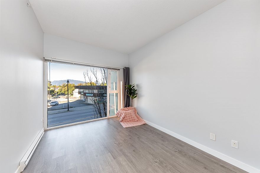 210 4028 Knight Street