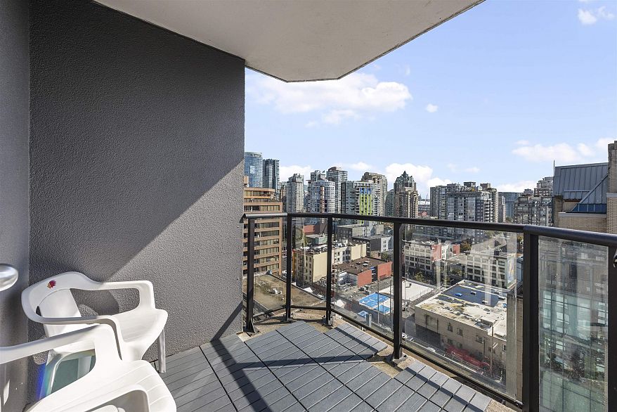 1401 811 Helmcken Street