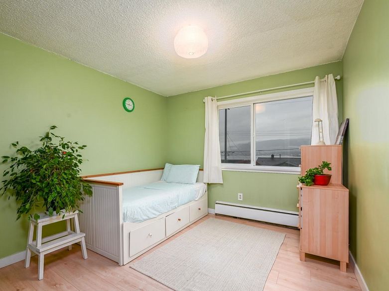 201 2336 Wall Street