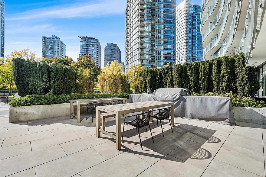 1387 87 Nelson Street