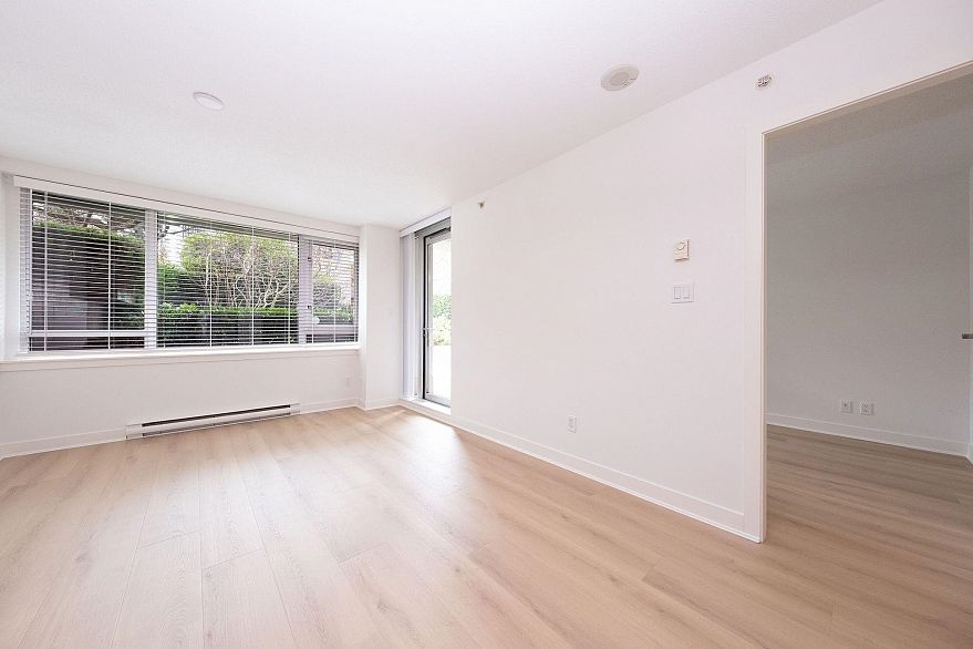 302 1030 W Broadway Street