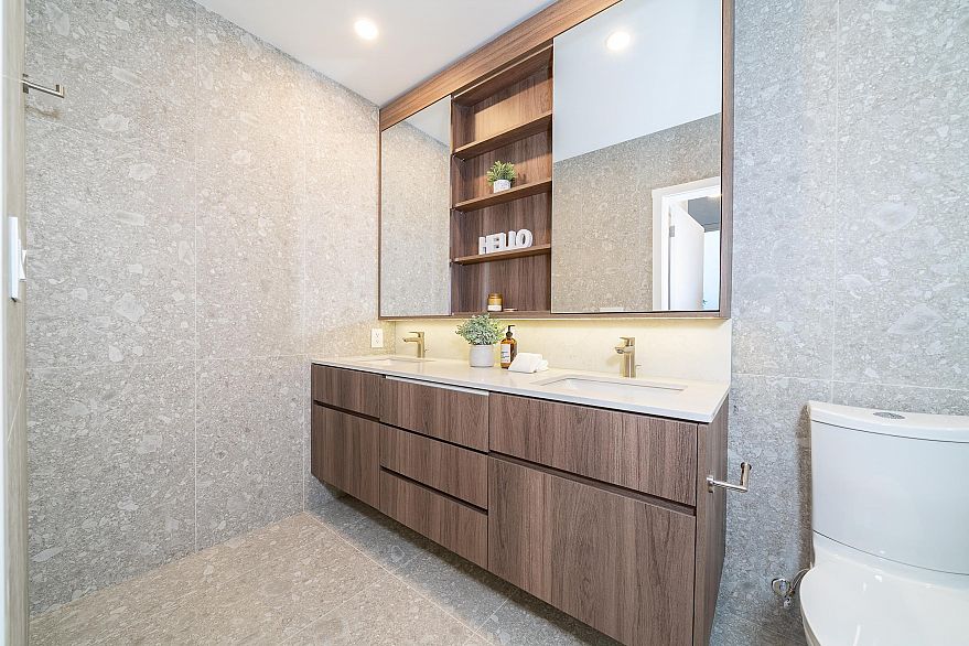 501 5212 Cambie Street