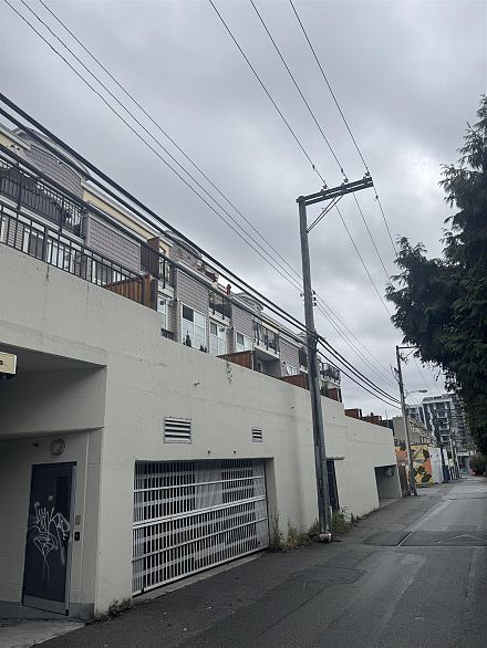 312 1503 West 65th Avenue