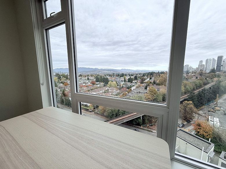 2101 5470 Ormidale Street