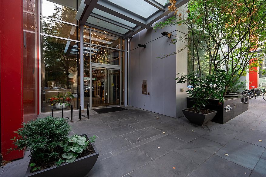 2306 833 Homer Street