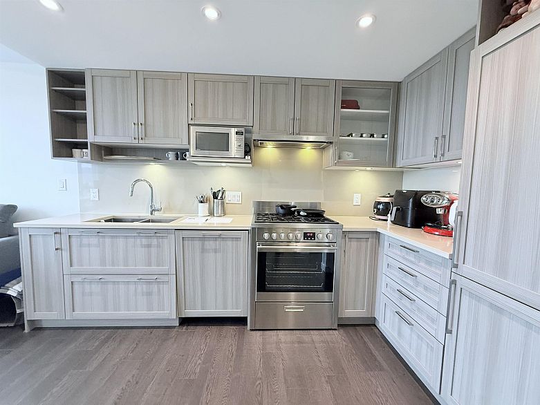 2101 5470 Ormidale Street