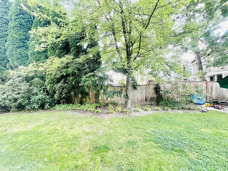 2 3238 Quebec Street