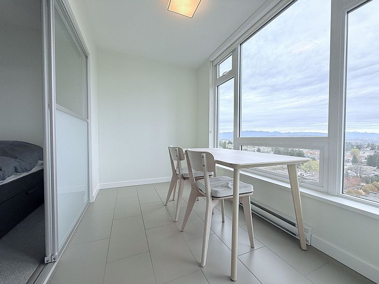 2101 5470 Ormidale Street