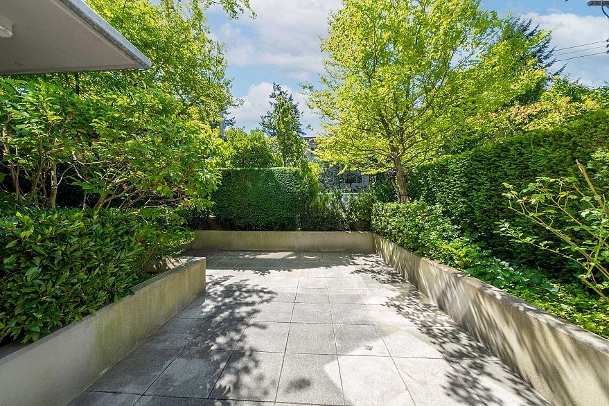 302 1030 W Broadway Street