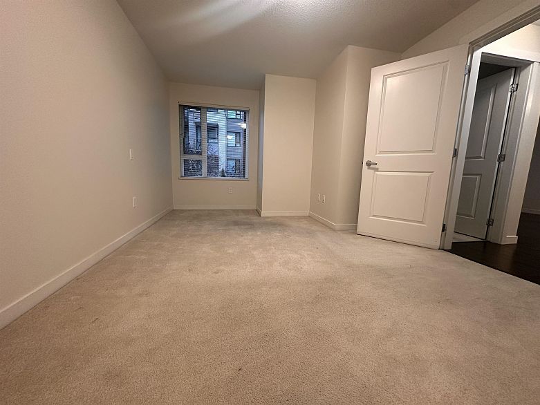 207 3133 Riverwalk Avenue