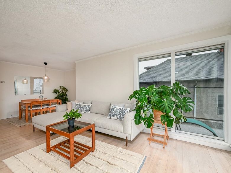 201 2336 Wall Street