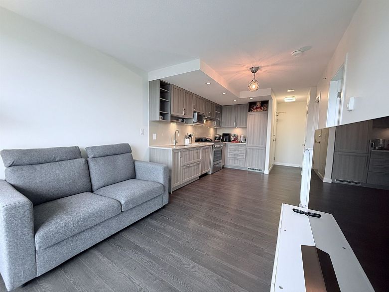 2101 5470 Ormidale Street