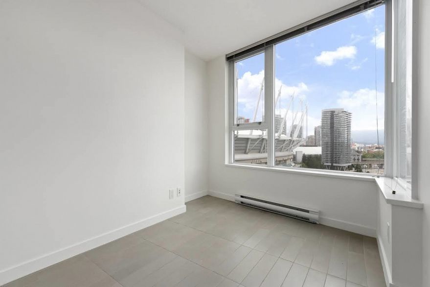 1902 33 Smithe Street