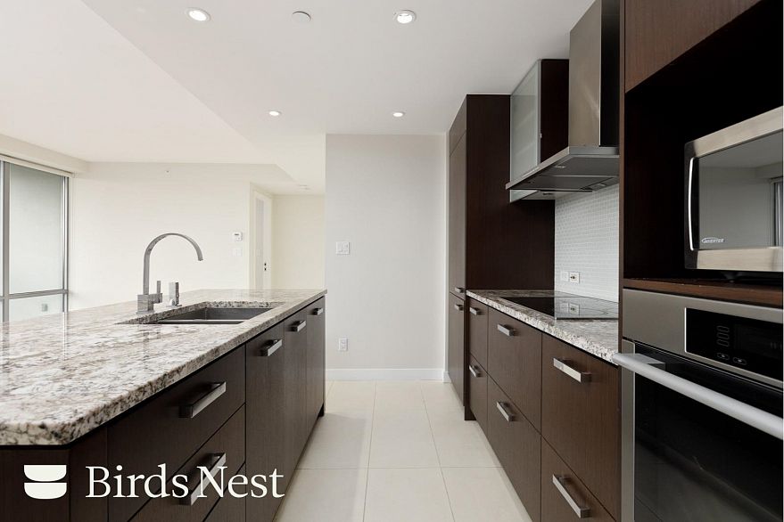 1705 1028 BARCLAY STREET, Vancouver BC V6E 0B1