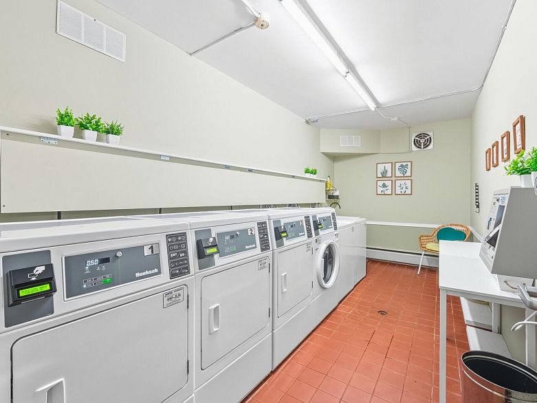 314 1515 E 5th Avenue