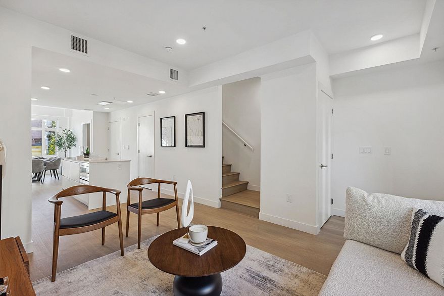 222 1010 W 47th Avenue