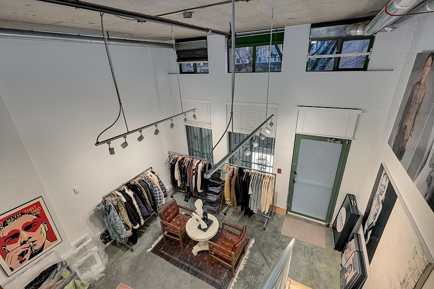 160 1 E Cordova Street