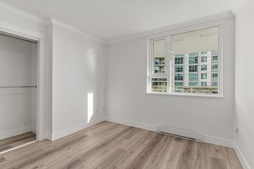 704 125 Milross Avenue