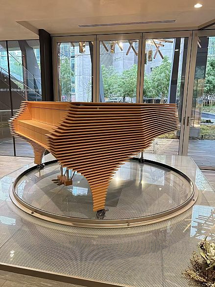 1905 1568 ALBERNI, Vancouver BC V6G 0E3