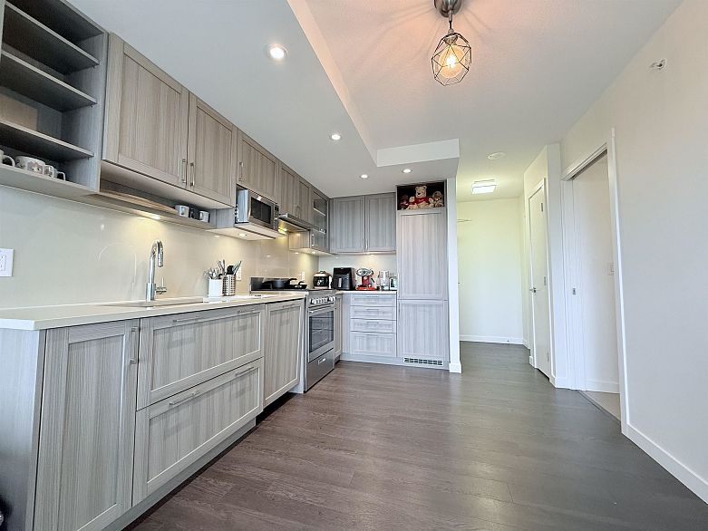 2101 5470 Ormidale Street