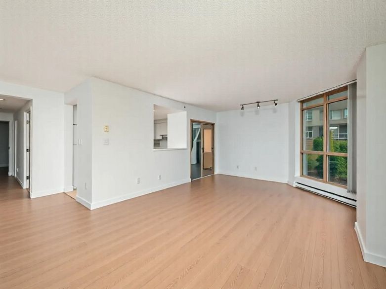 601 867 Hamilton Street