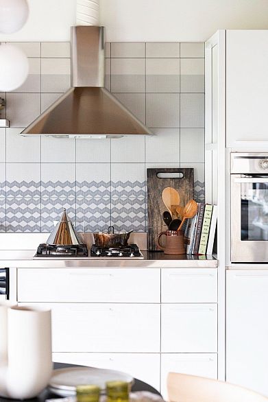 411 55 E Cordova Street