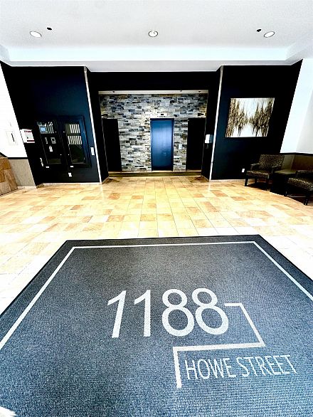 806 1188 Howe Street