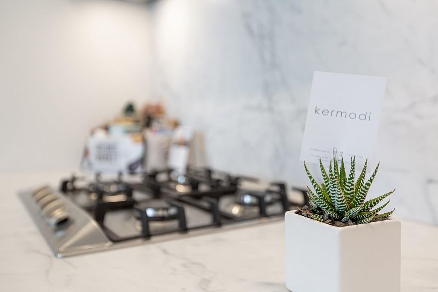 2501 1480 Howe Street