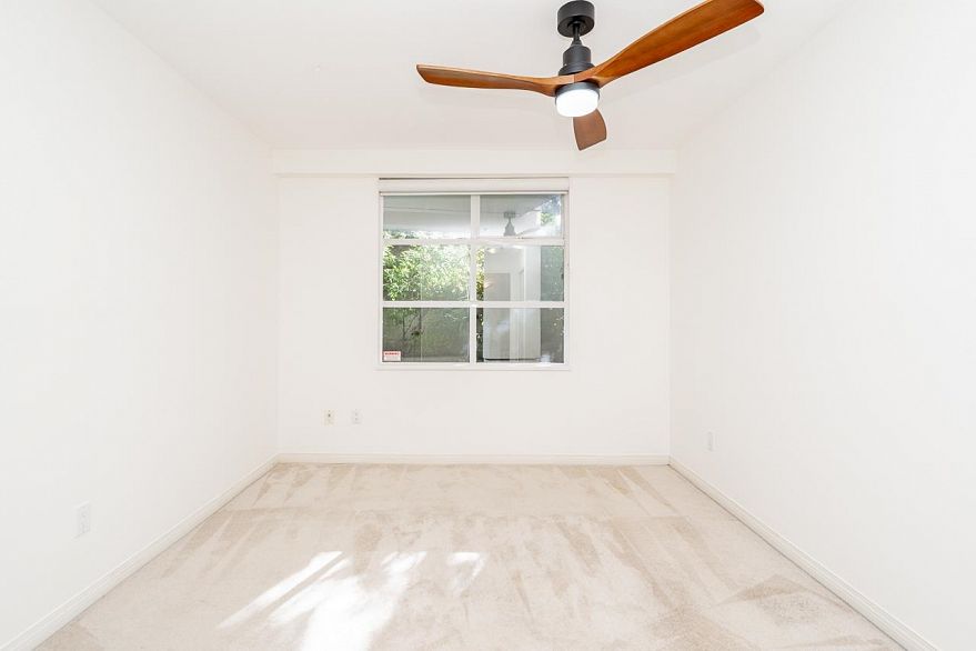 106 2575 W 4th Avenue