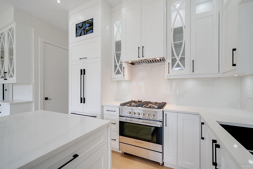 2 4463 Walden Street