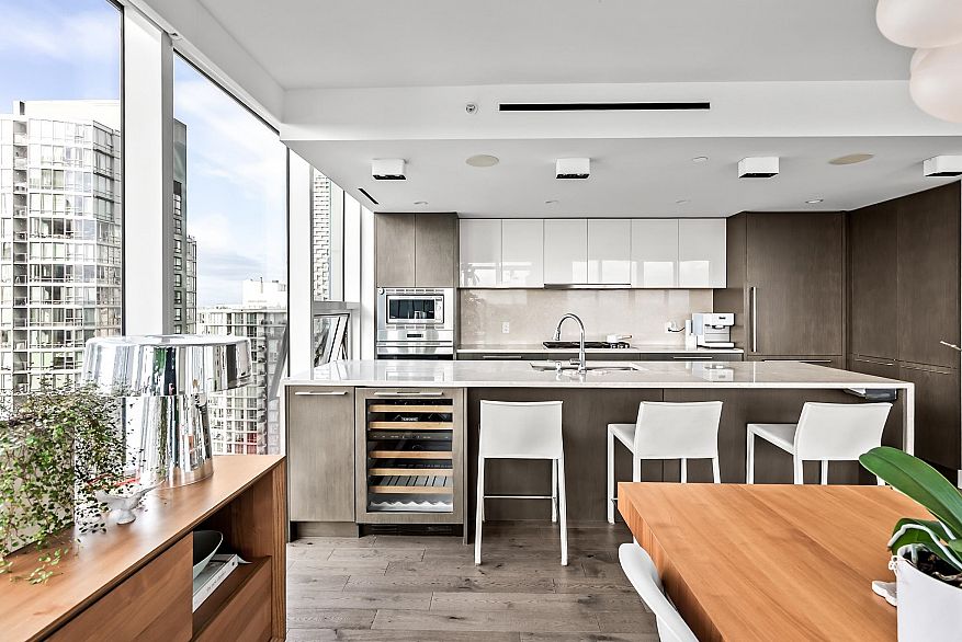 2502 499 Pacific Street