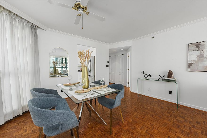 805 1132 Haro Street