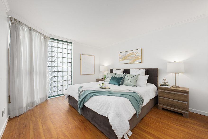 805 1132 Haro Street