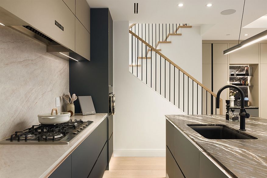 1 1177 W 33rd Avenue