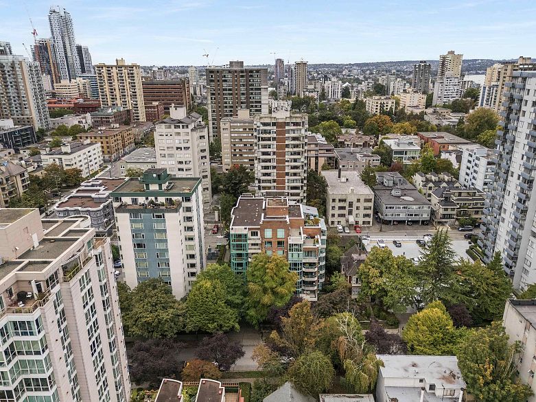 805 1132 Haro Street