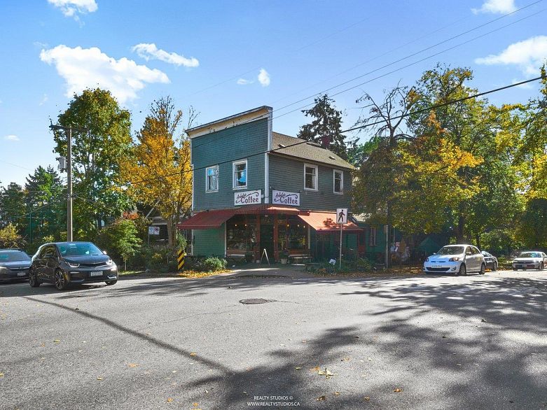 311 2121 W 6th Avenue