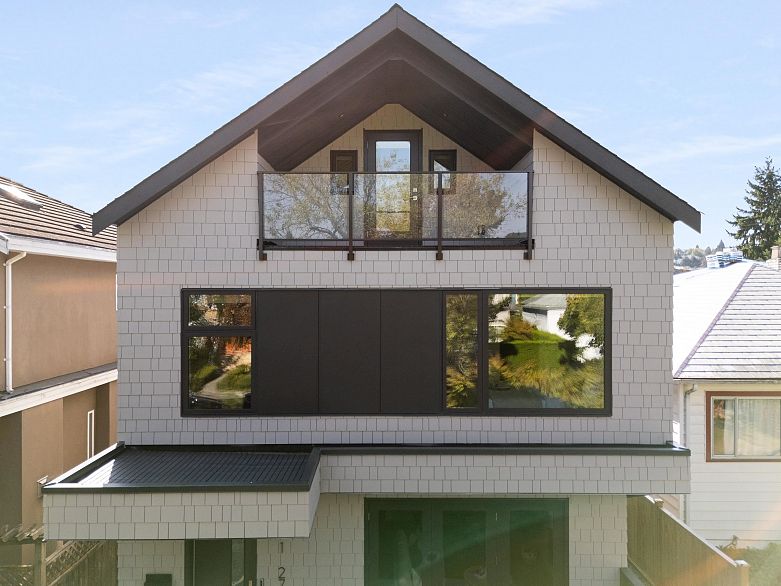 1 2750 W 19th Avenue